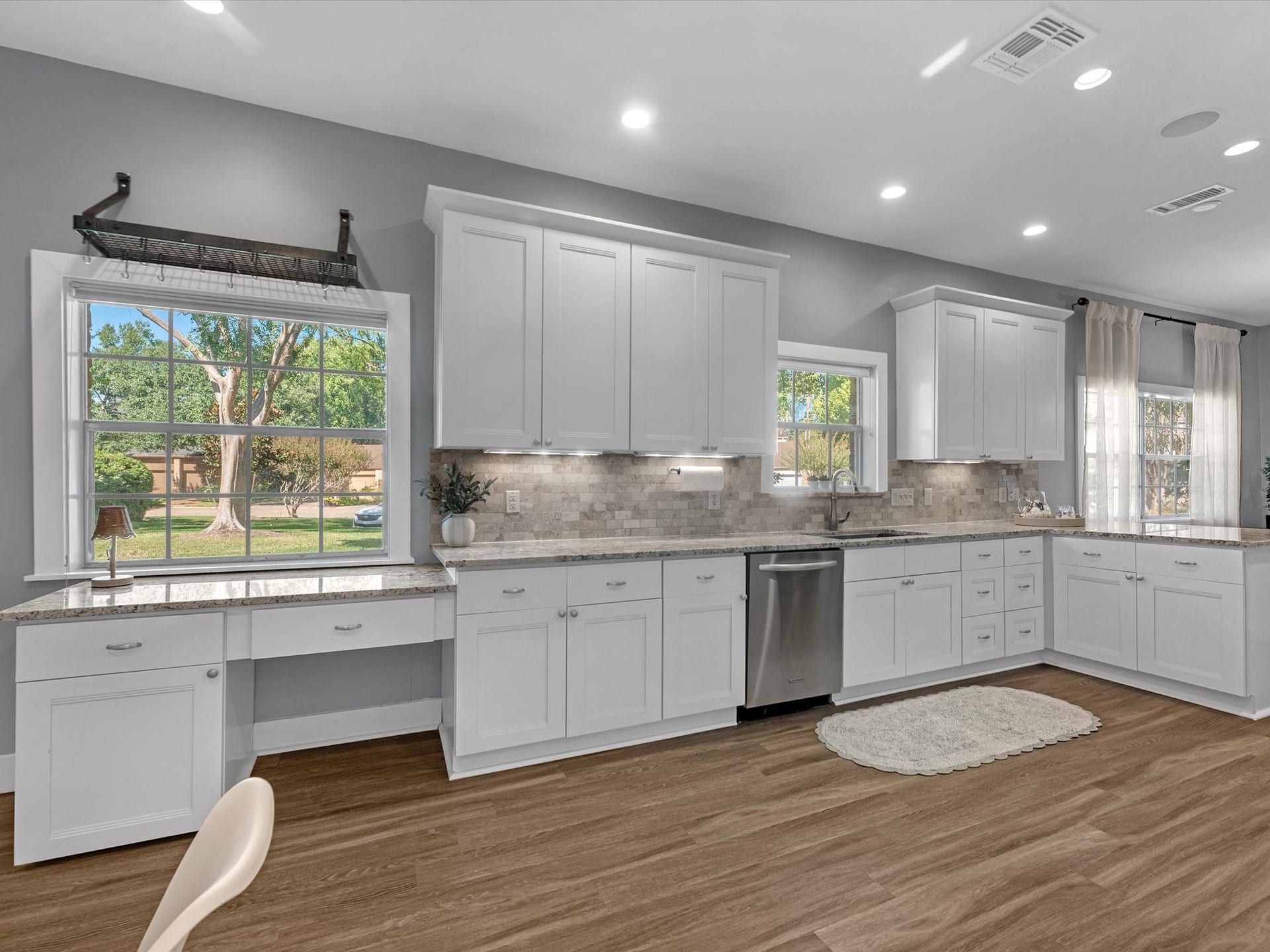 9334 Briar Forest Drive, Houston, TX 77063 9334 Briar Forest Drive, Houston, TX 77063