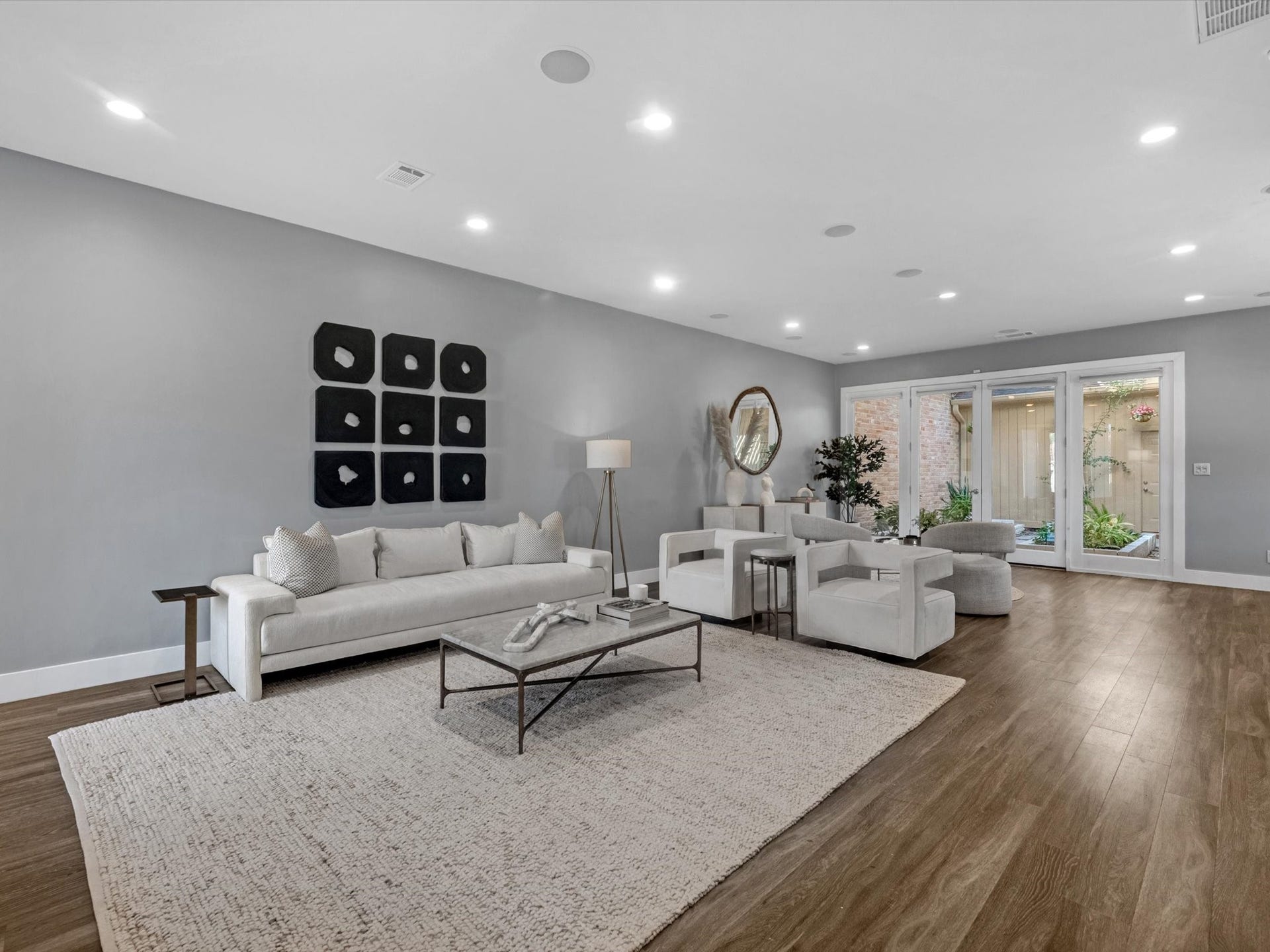 9334 Briar Forest Drive, Houston, TX 77063 9334 Briar Forest Drive, Houston, TX 77063