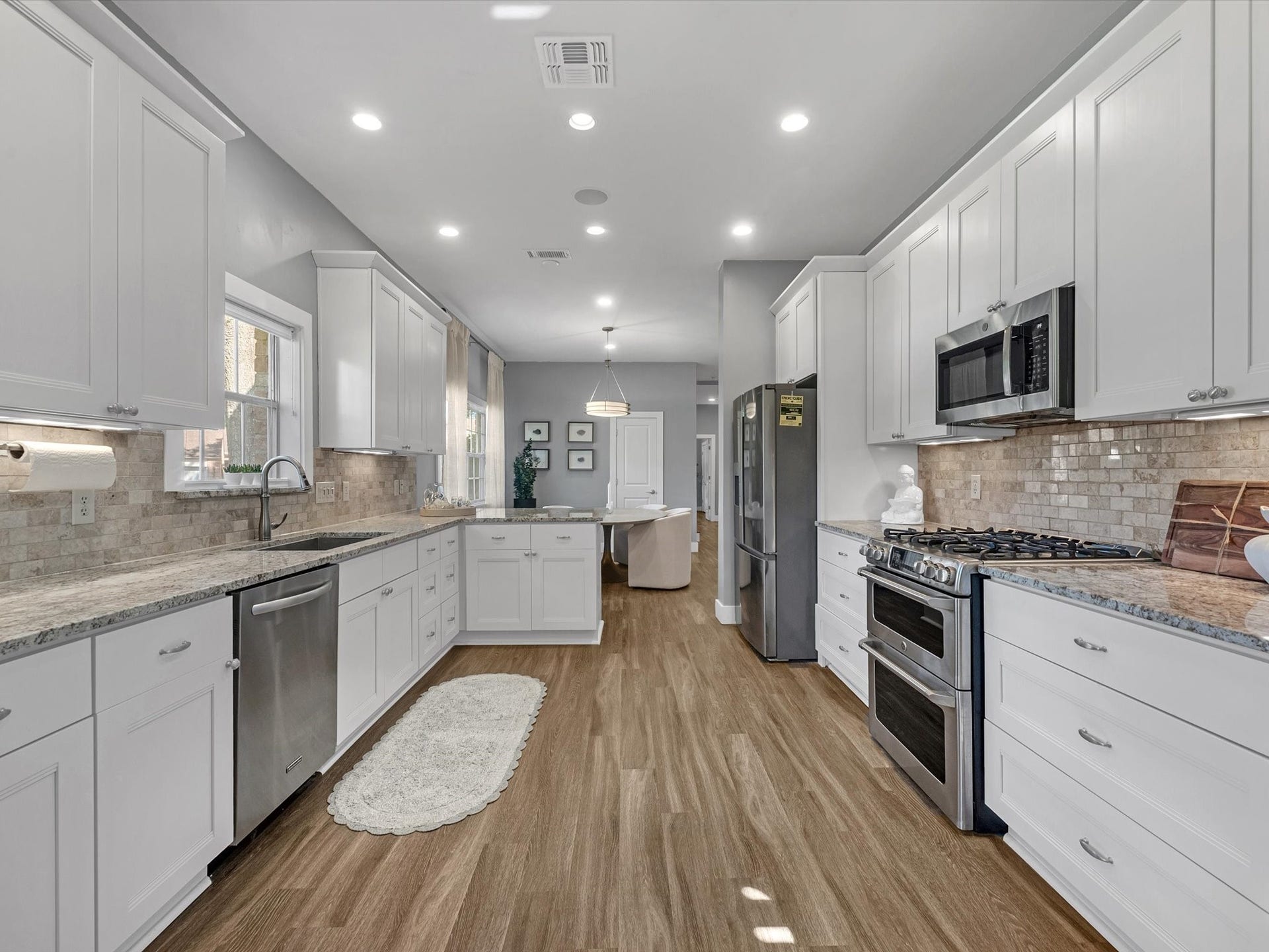 9334 Briar Forest Drive, Houston, TX 77063 9334 Briar Forest Drive, Houston, TX 77063