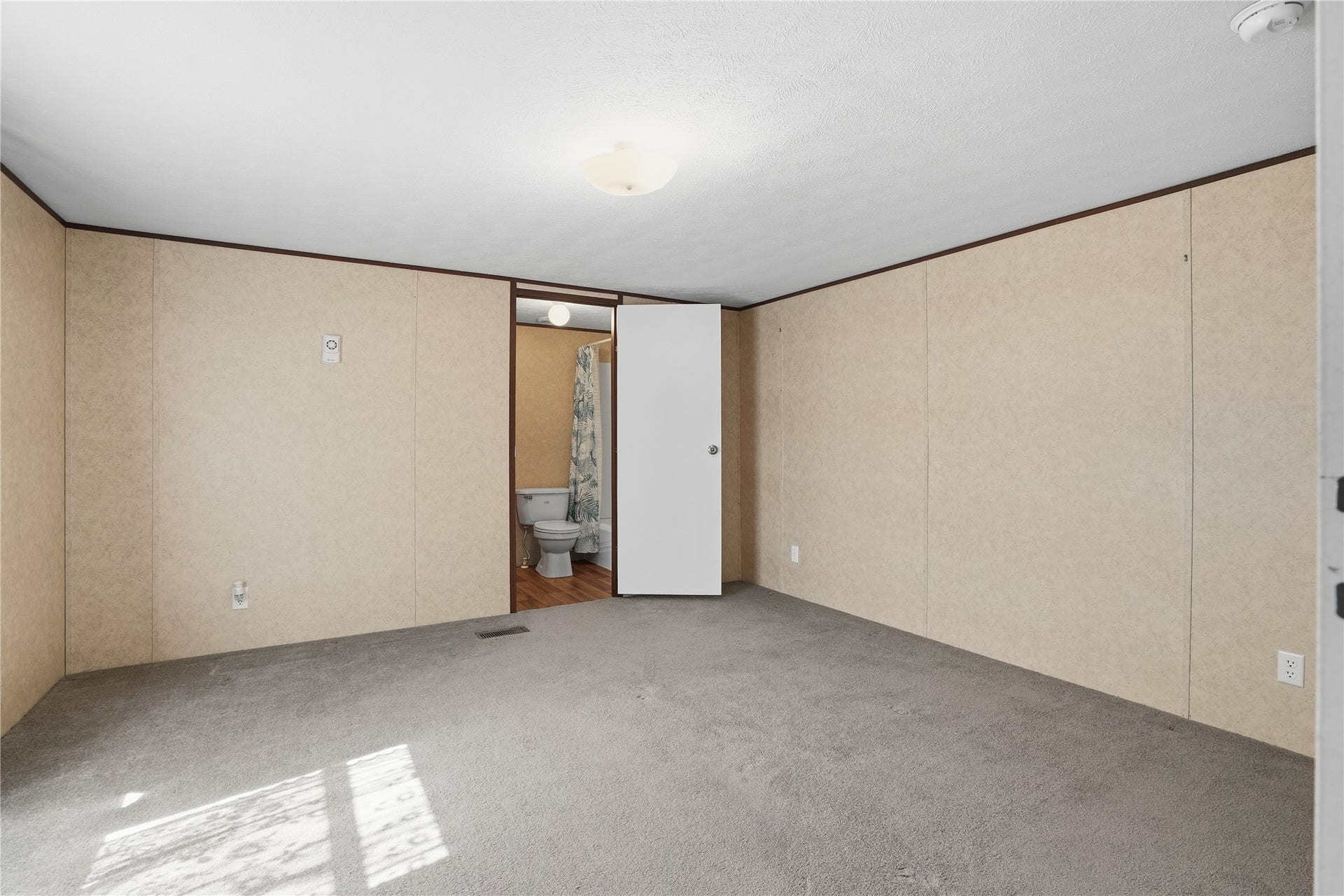 801 Genoa Red Bluff Road, Pasadena, TX 77504 Primary bedroom