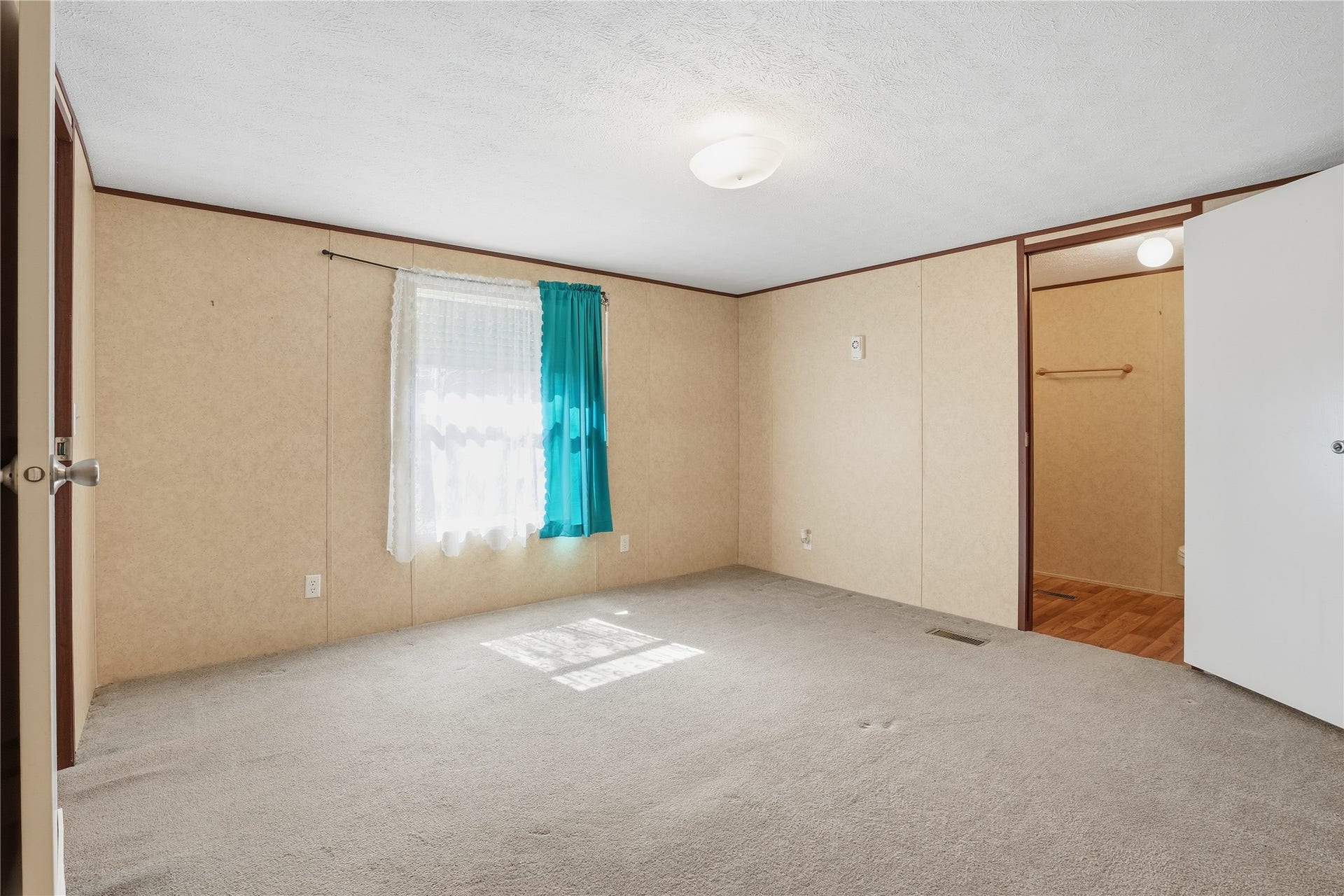 801 Genoa Red Bluff Road, Pasadena, TX 77504 Primary bedroom