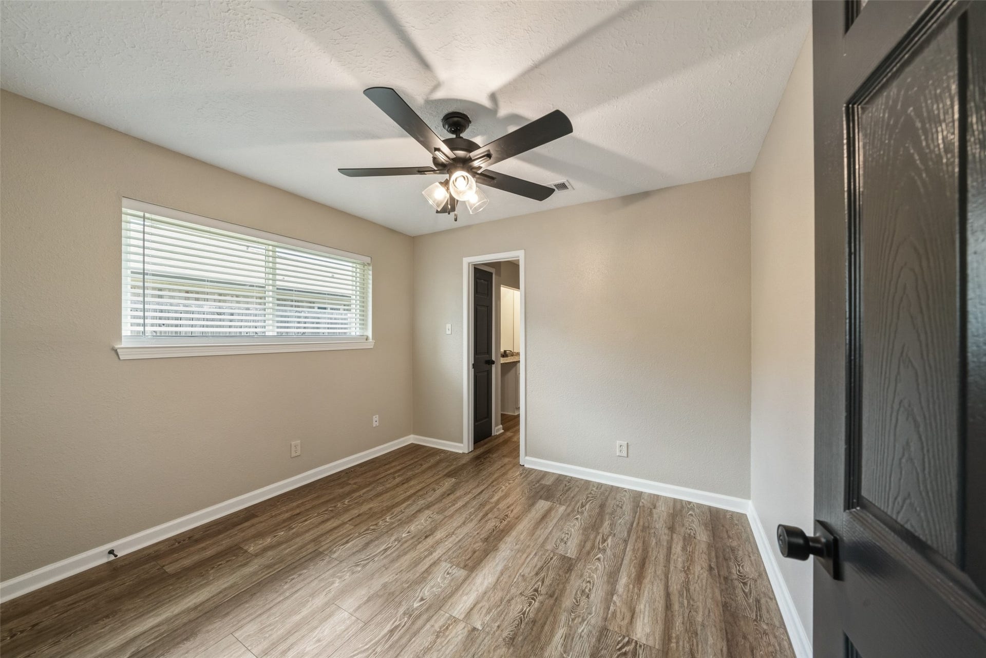 3200 Sand Reef Lane, League City, TX 77573 Secondary bedroom #1