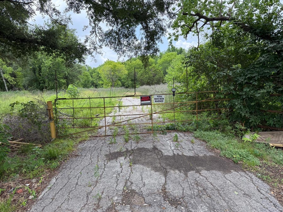 Property photo for 3014 Fuqua St, Houston, TX