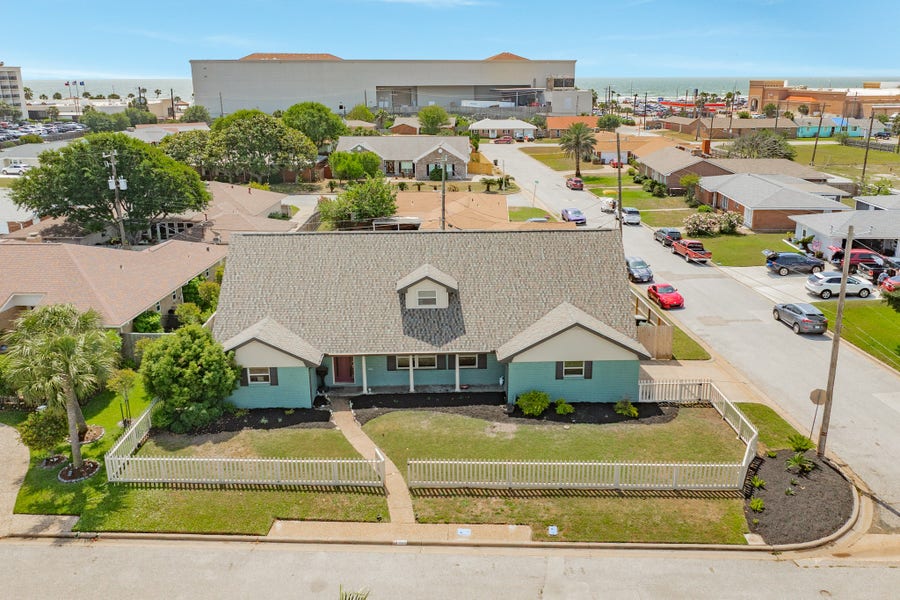 Property photo for 5525 Ibis Drive, Galveston, TX
