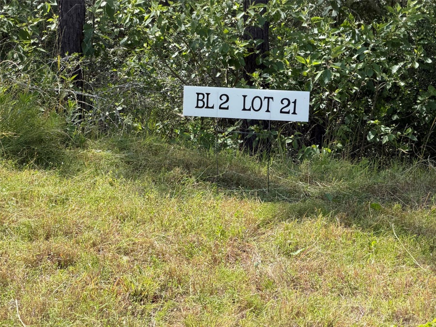 Property photo for 15890 Ridge Oak Road, Willis, TX