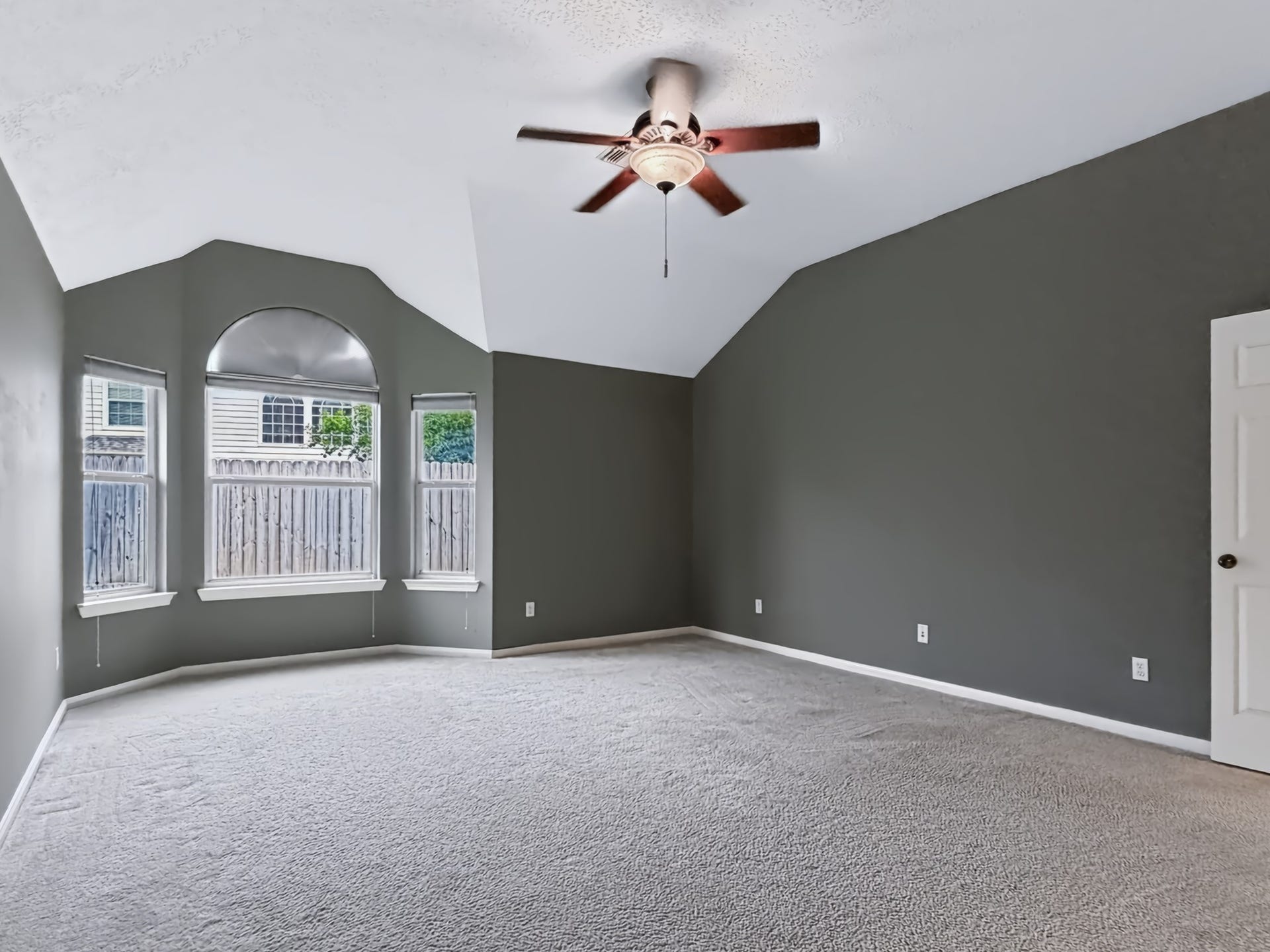 5810 Larch Leaf Lane, Richmond, TX 77469 Primary Bedroom