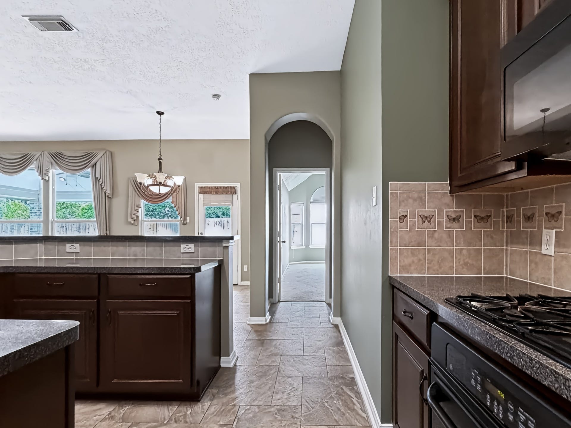 5810 Larch Leaf Lane, Richmond, TX 77469 Kitchen