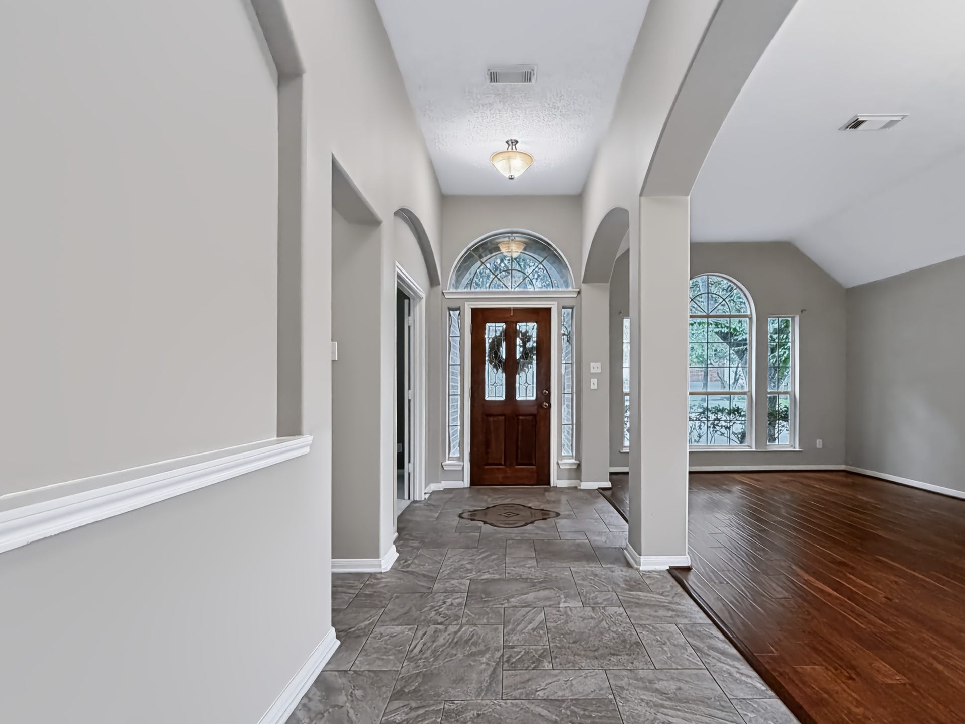 5810 Larch Leaf Lane, Richmond, TX 77469 Living & Dining Rooms