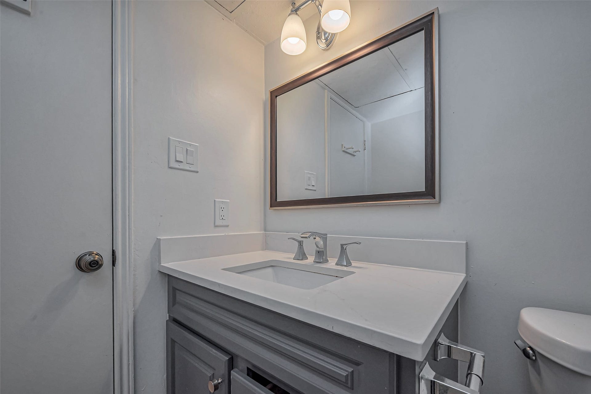 4639 Wild Indigo Street, #27/461, Houston, TX 77027 4639 Wild Indigo Street, #27/461, Houston, TX 77027