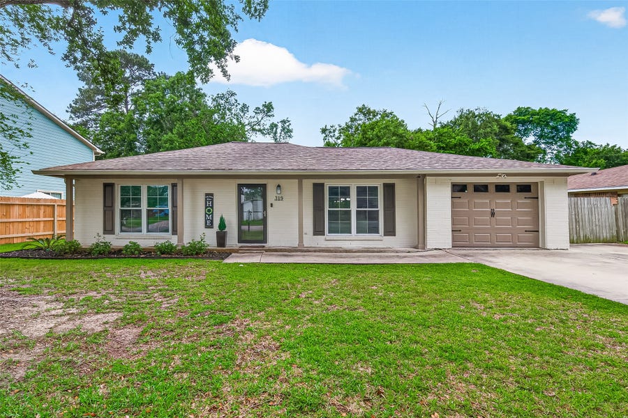 Property photo for 319 Kings Port Street, Crosby, TX