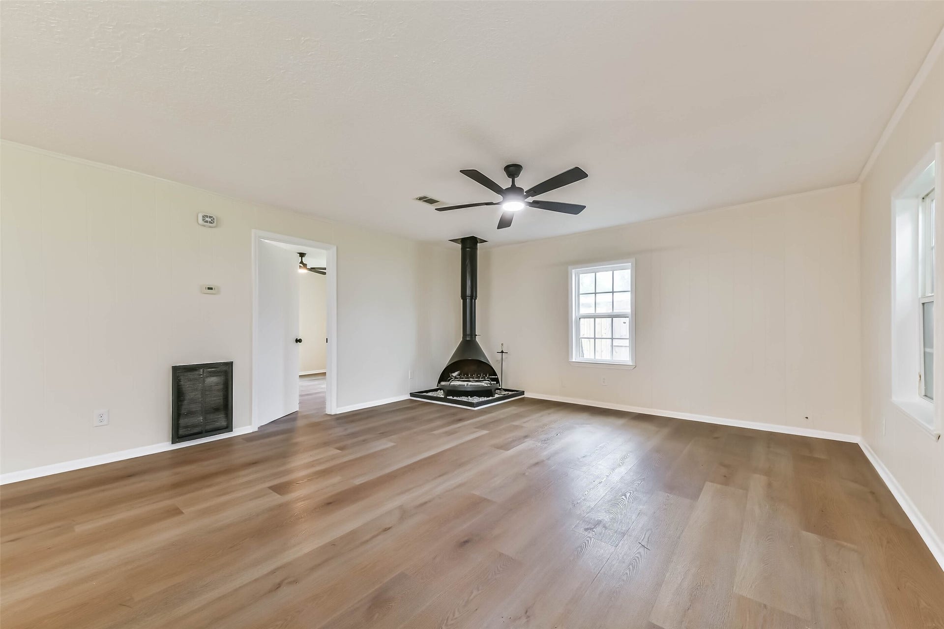 11830 15th Street, Santa Fe, TX 77510 11830 15th Street, Santa Fe, TX 77510