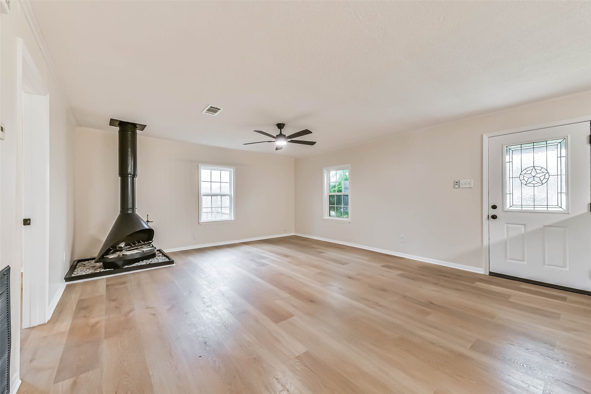 11830 15th Street, Santa Fe, TX 77510 11830 15th Street, Santa Fe, TX 77510