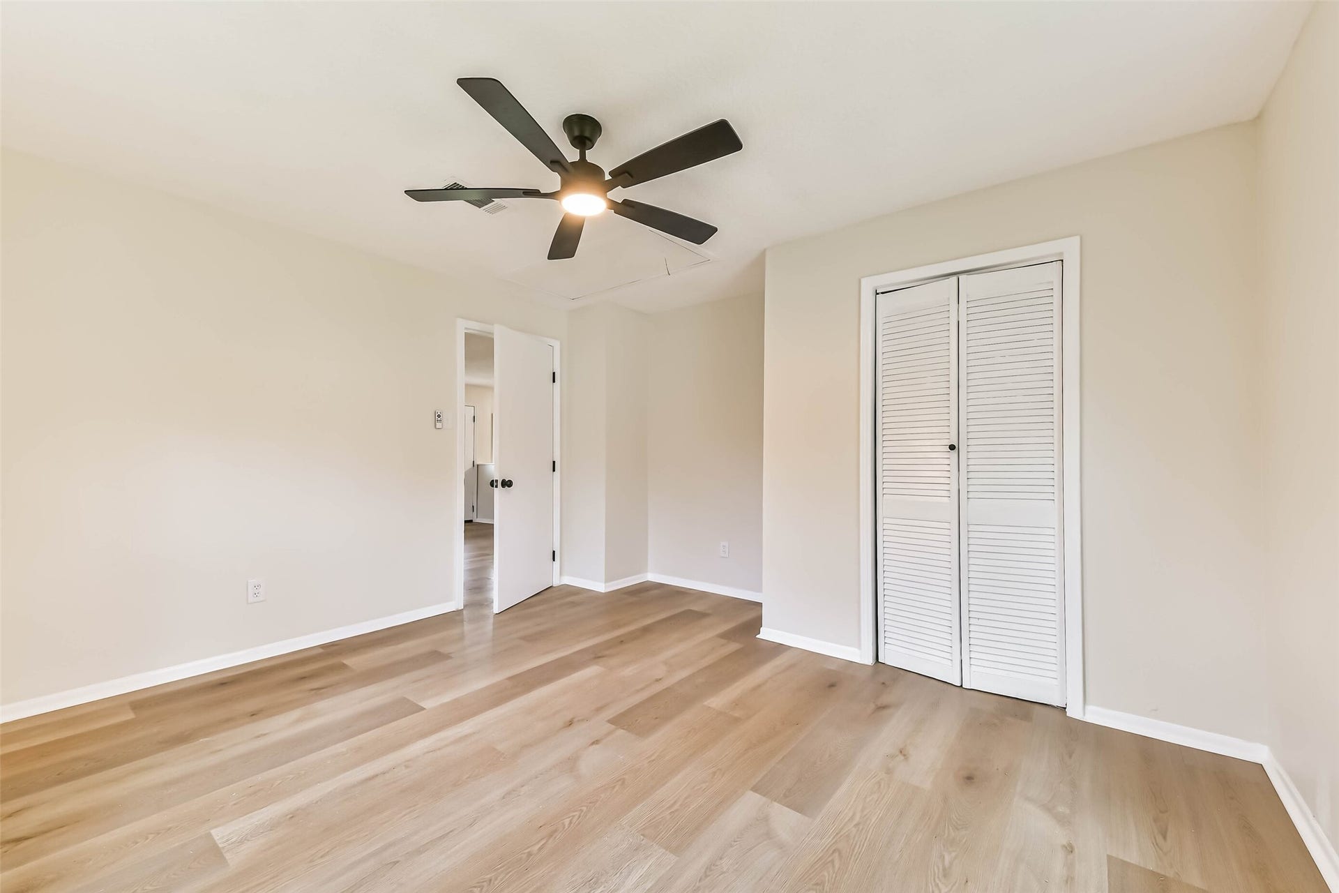 11830 15th Street, Santa Fe, TX 77510 Bedroom #1