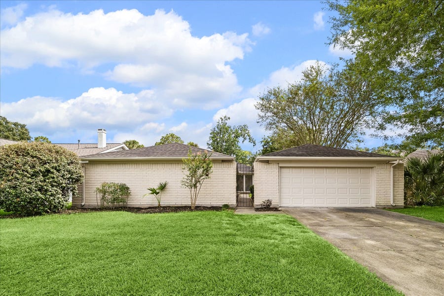 Property photo for 15918 Brookford Drive, Houston, TX