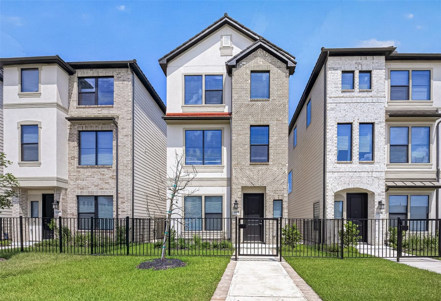 Property photo for 2507 Grey Willow Trail, Houston, TX