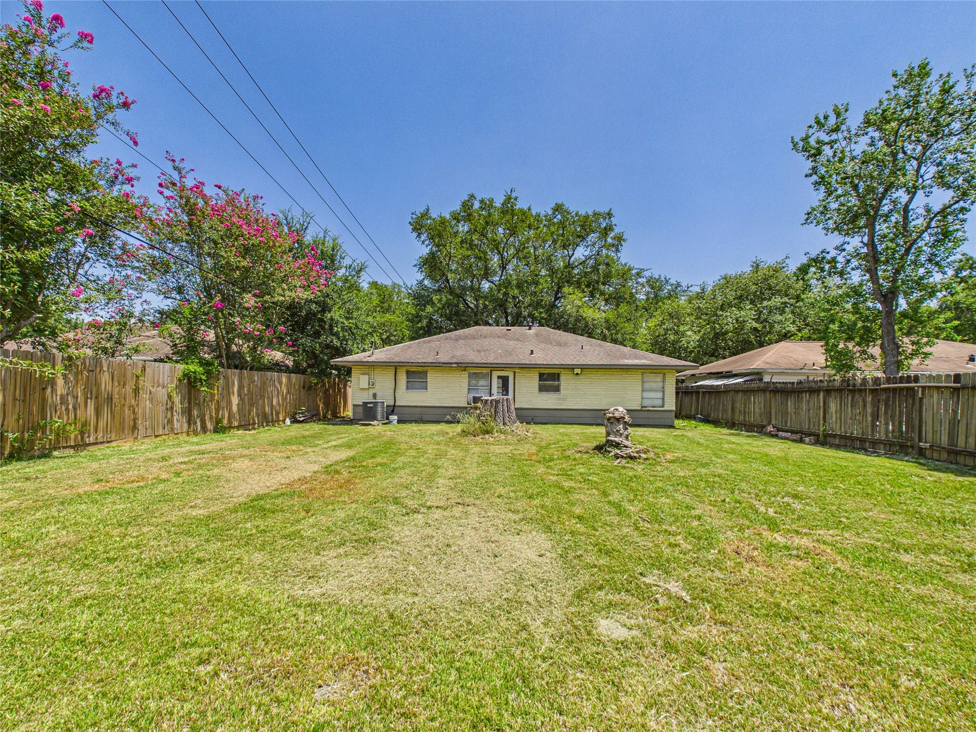 302 Sycamore Drive, Hitchcock, TX 77563 302 Sycamore Drive, Hitchcock, TX 77563