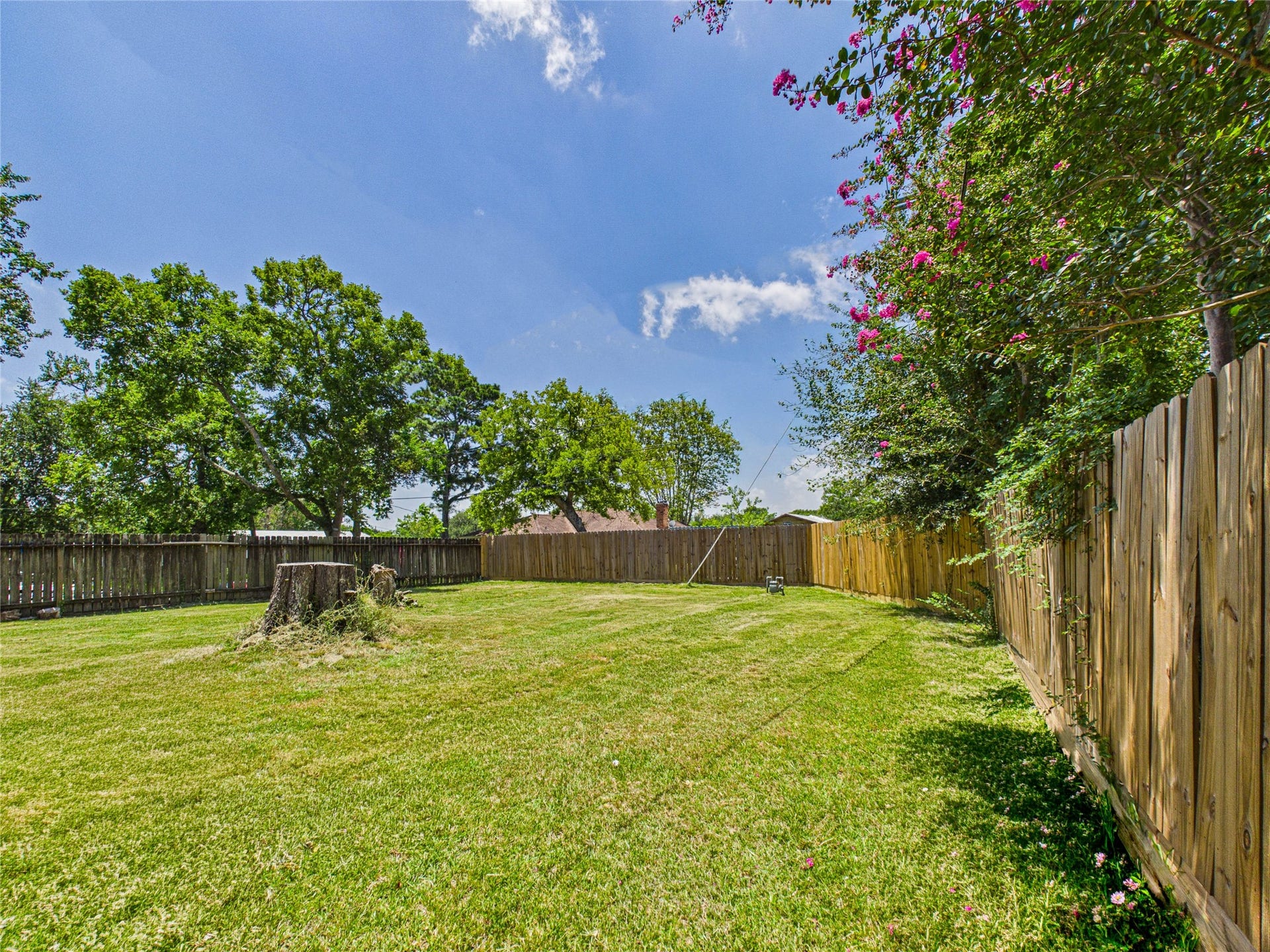 302 Sycamore Drive, Hitchcock, TX 77563 302 Sycamore Drive, Hitchcock, TX 77563