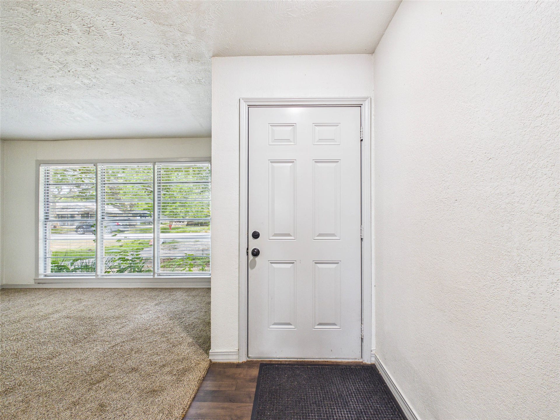 302 Sycamore Drive, Hitchcock, TX 77563 302 Sycamore Drive, Hitchcock, TX 77563