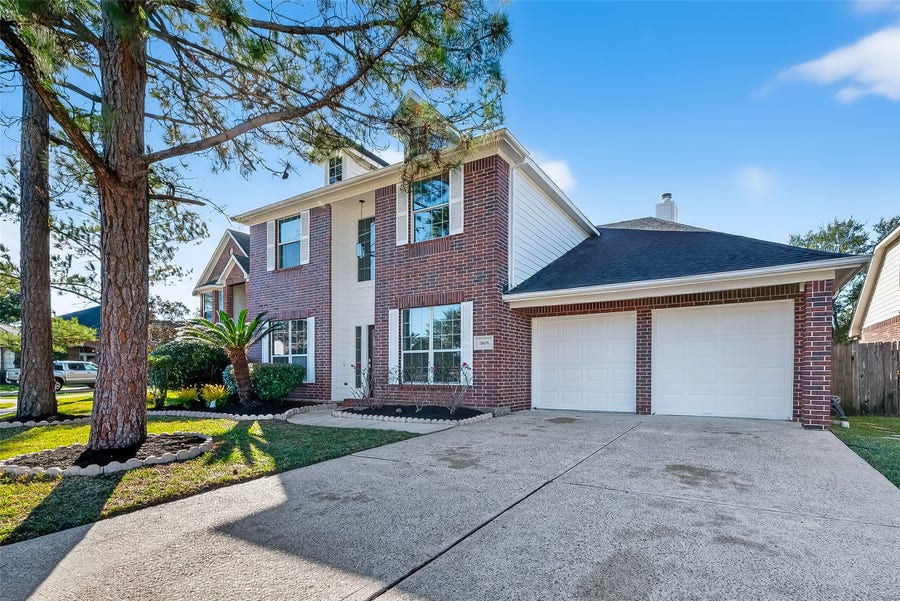 Property photo for 3618 Miraglen Drive, Pearland, TX