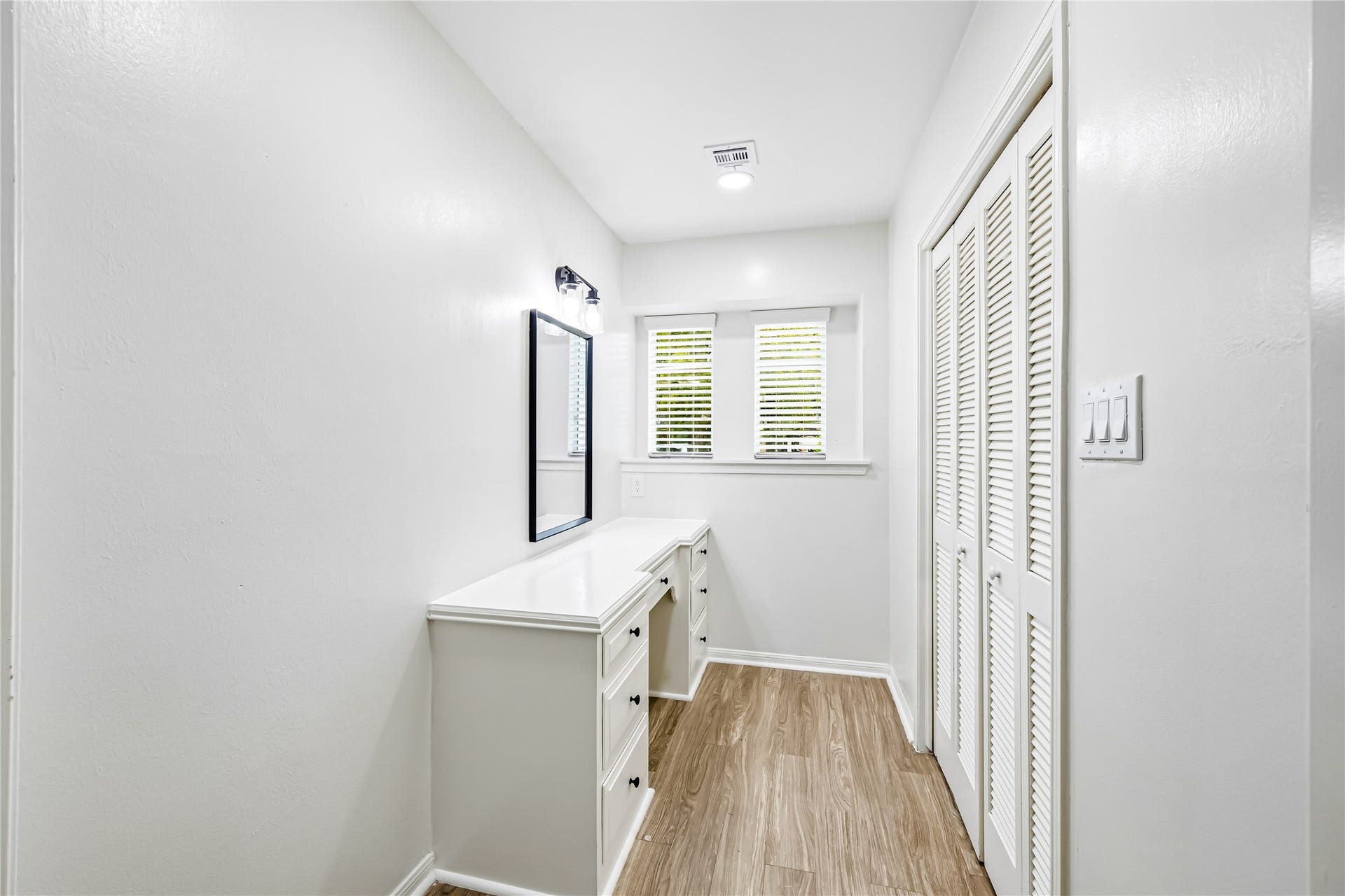 1415 Anvil Drive, Houston, TX 77090 1415 Anvil Drive, Houston, TX 77090