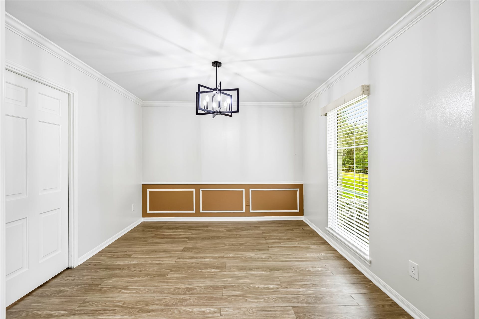 1415 Anvil Drive, Houston, TX 77090 1415 Anvil Drive, Houston, TX 77090