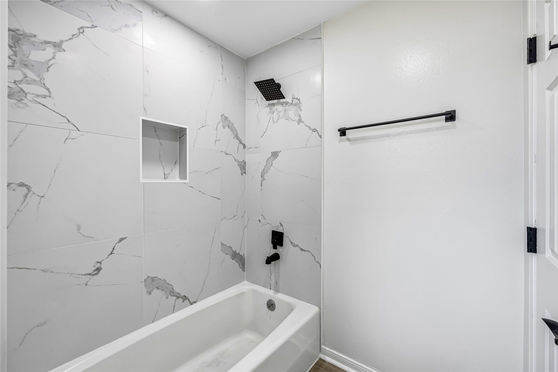 1415 Anvil Drive, Houston, TX 77090 1415 Anvil Drive, Houston, TX 77090