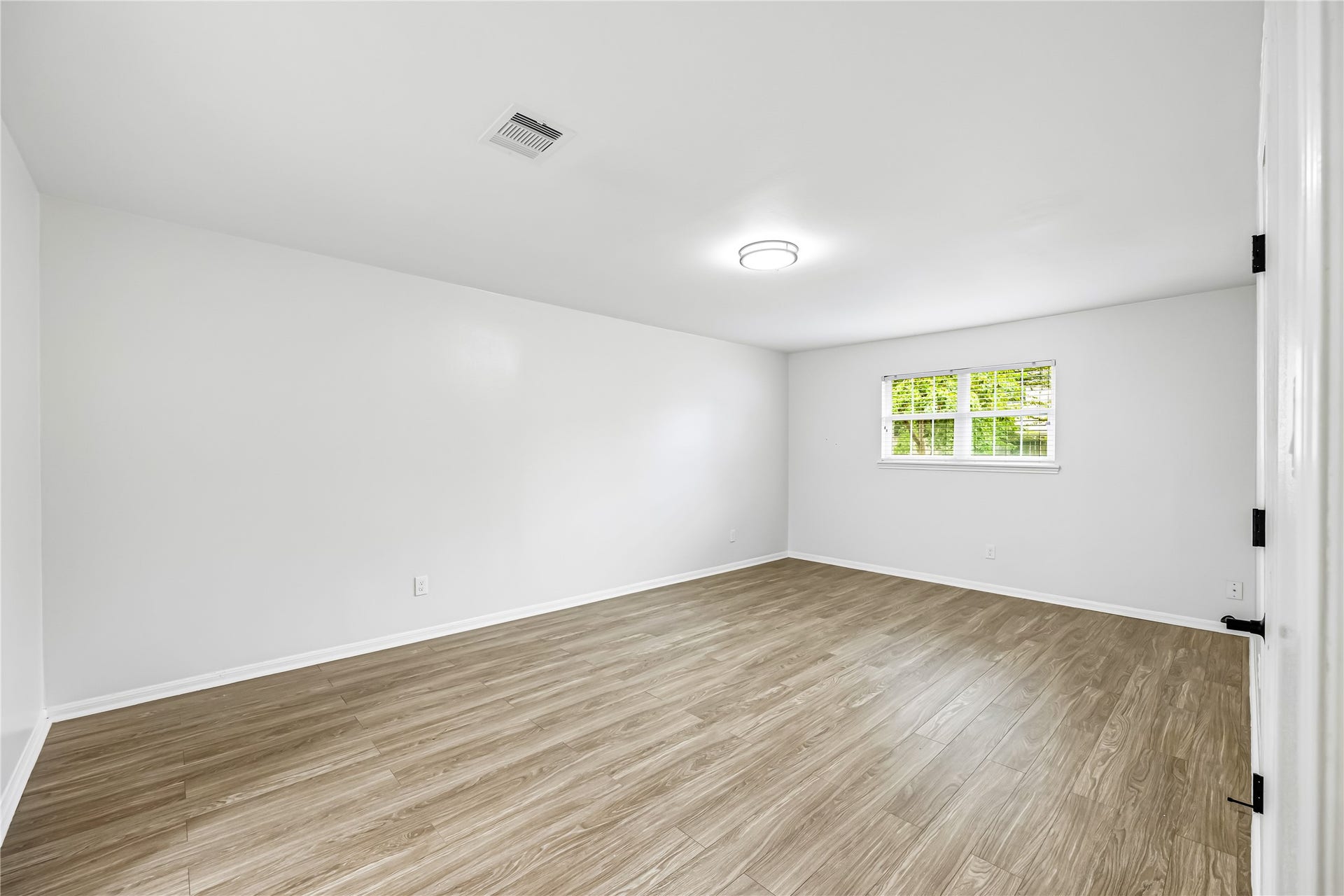 1415 Anvil Drive, Houston, TX 77090 1415 Anvil Drive, Houston, TX 77090