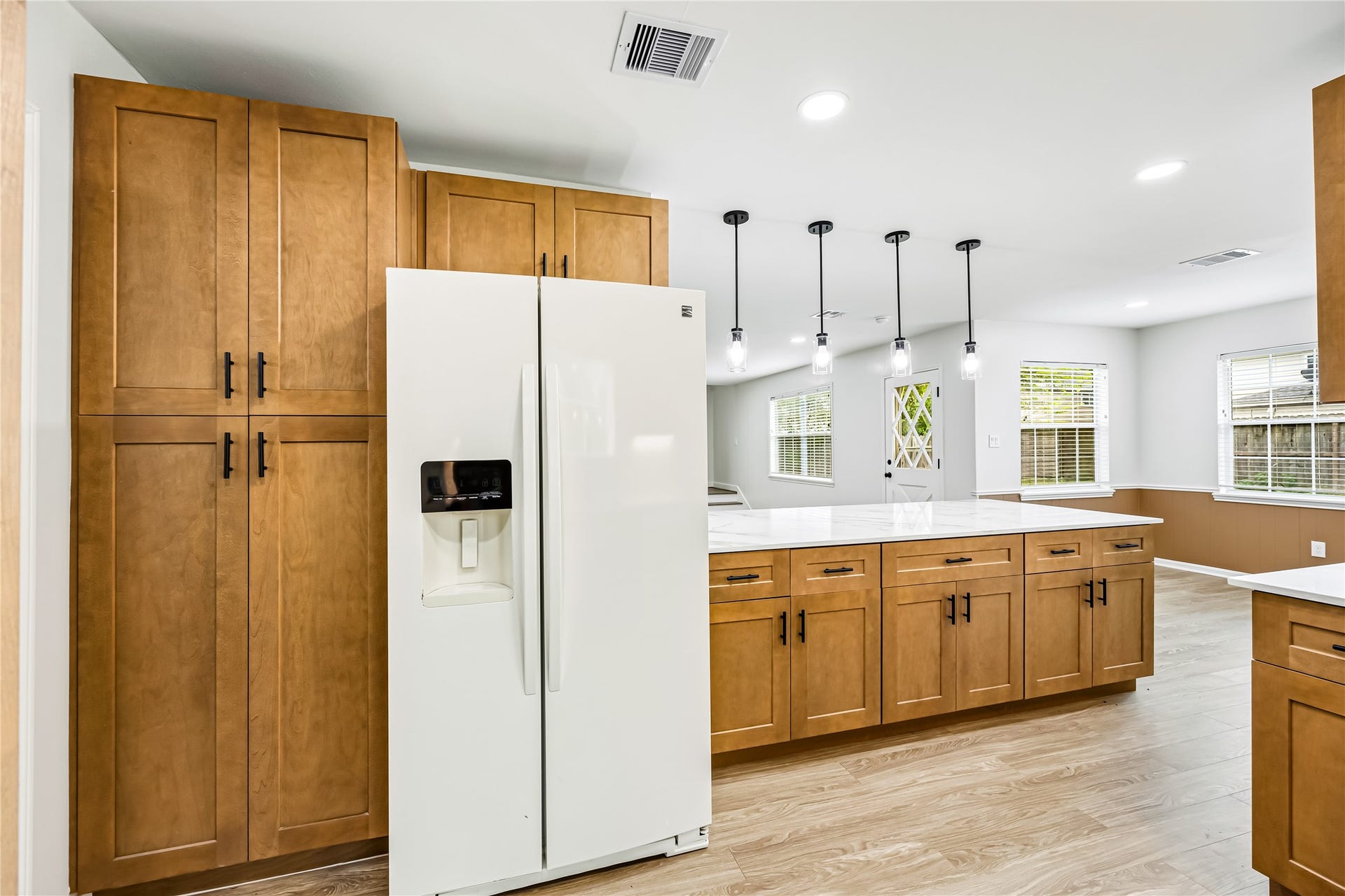 1415 Anvil Drive, Houston, TX 77090 1415 Anvil Drive, Houston, TX 77090