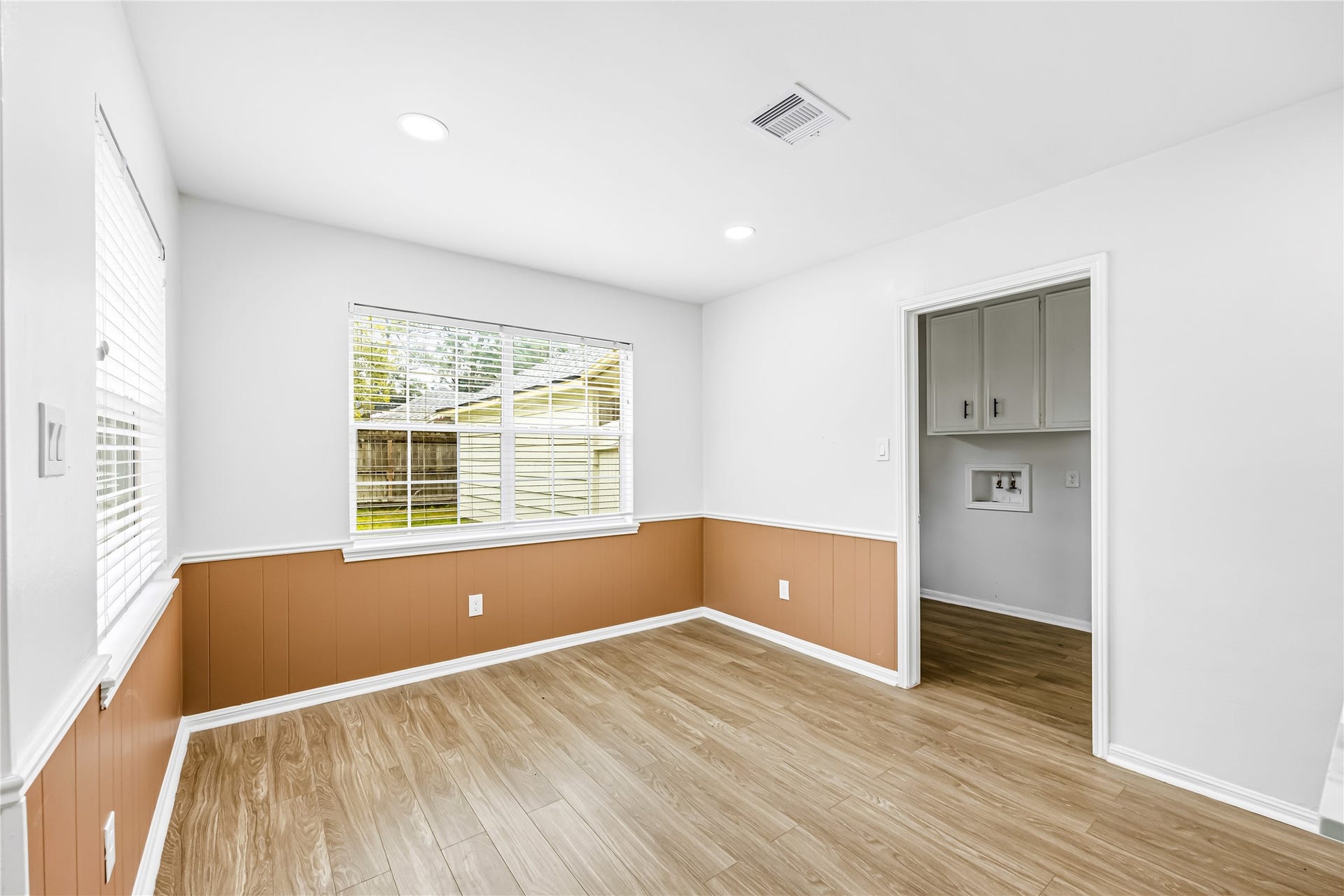 1415 Anvil Drive, Houston, TX 77090 1415 Anvil Drive, Houston, TX 77090