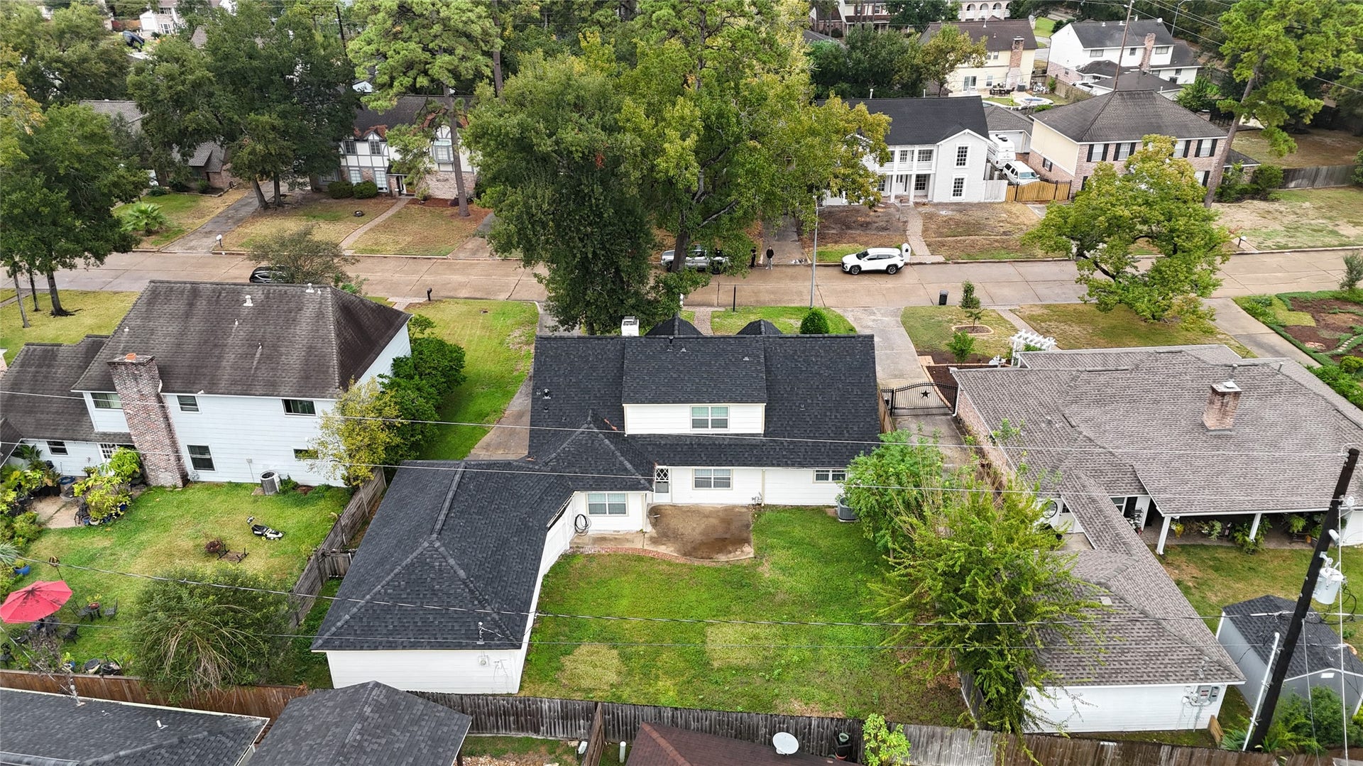 1415 Anvil Drive, Houston, TX 77090 1415 Anvil Drive, Houston, TX 77090