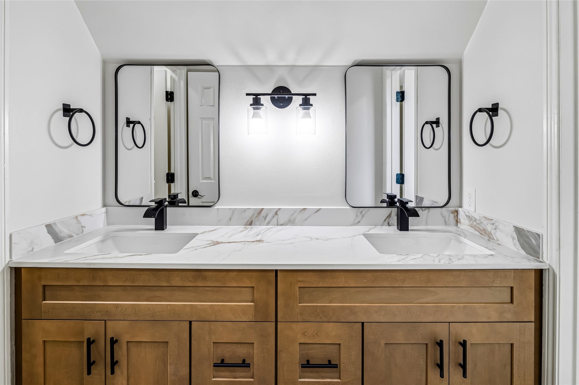 1415 Anvil Drive, Houston, TX 77090 1415 Anvil Drive, Houston, TX 77090