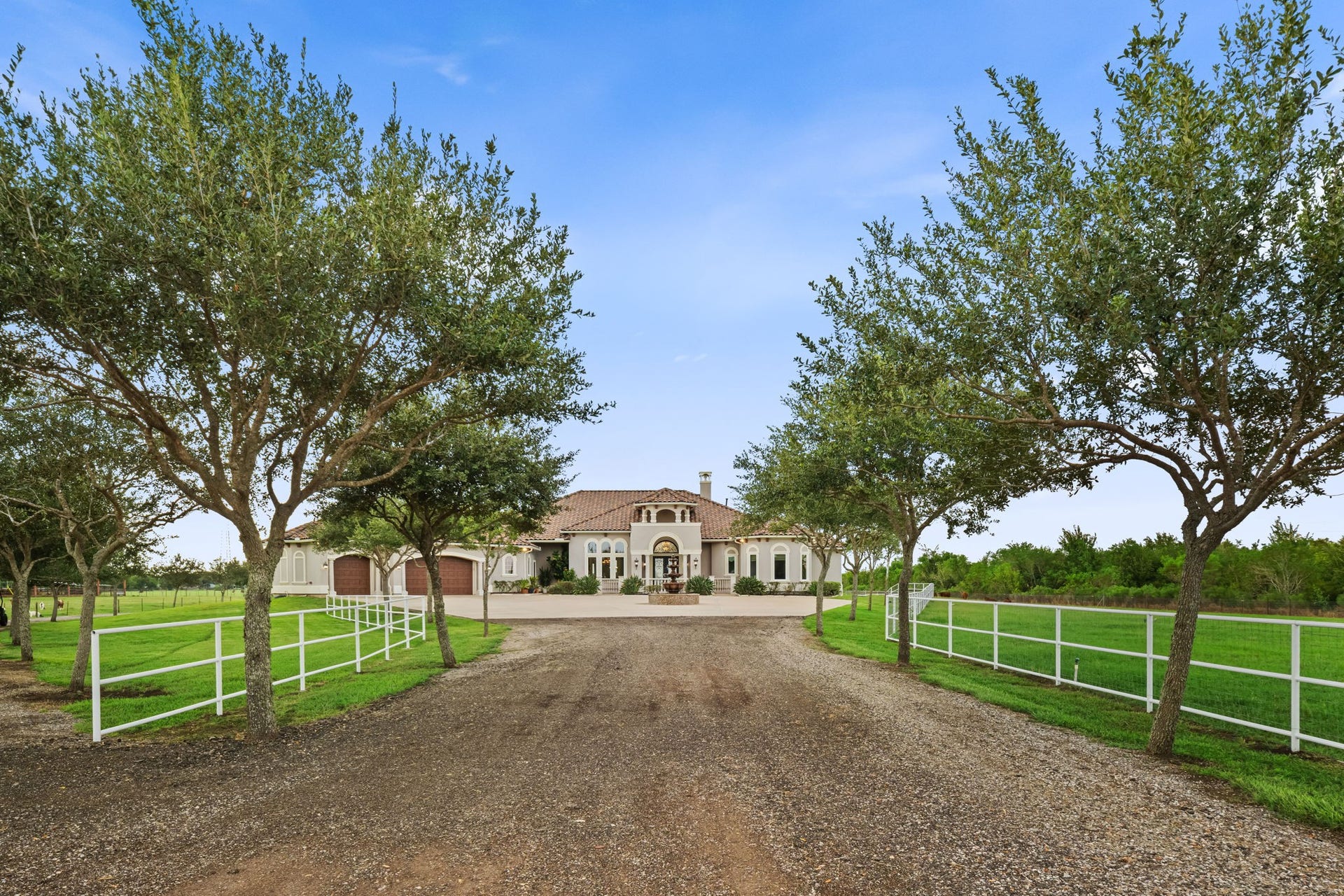 8145 Fm-1462, Rosharon, TX 77583 Gated entry makes this property private and secure.