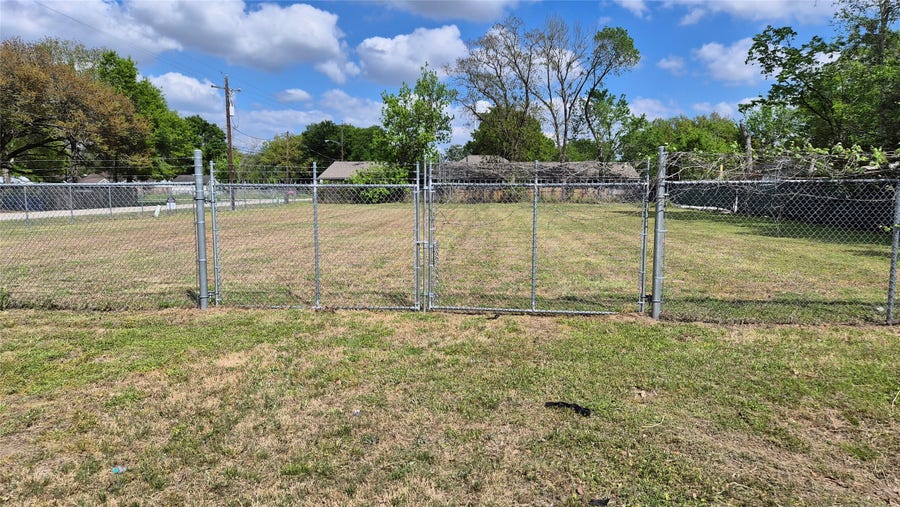 Property photo for 0 Bois D Arc, Waller, TX