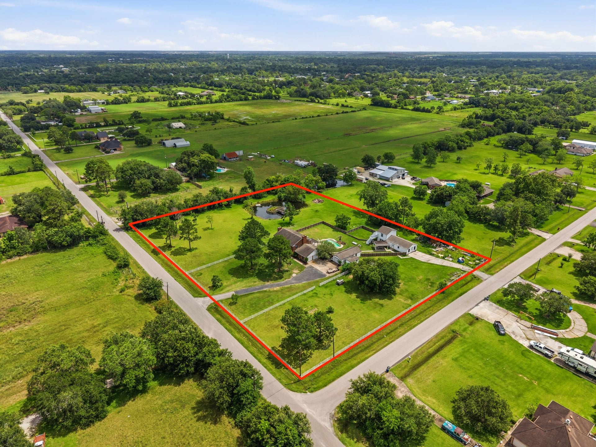 7009 Avenue R, Santa Fe, TX 77510 7009 Avenue R, Santa Fe, TX 77510