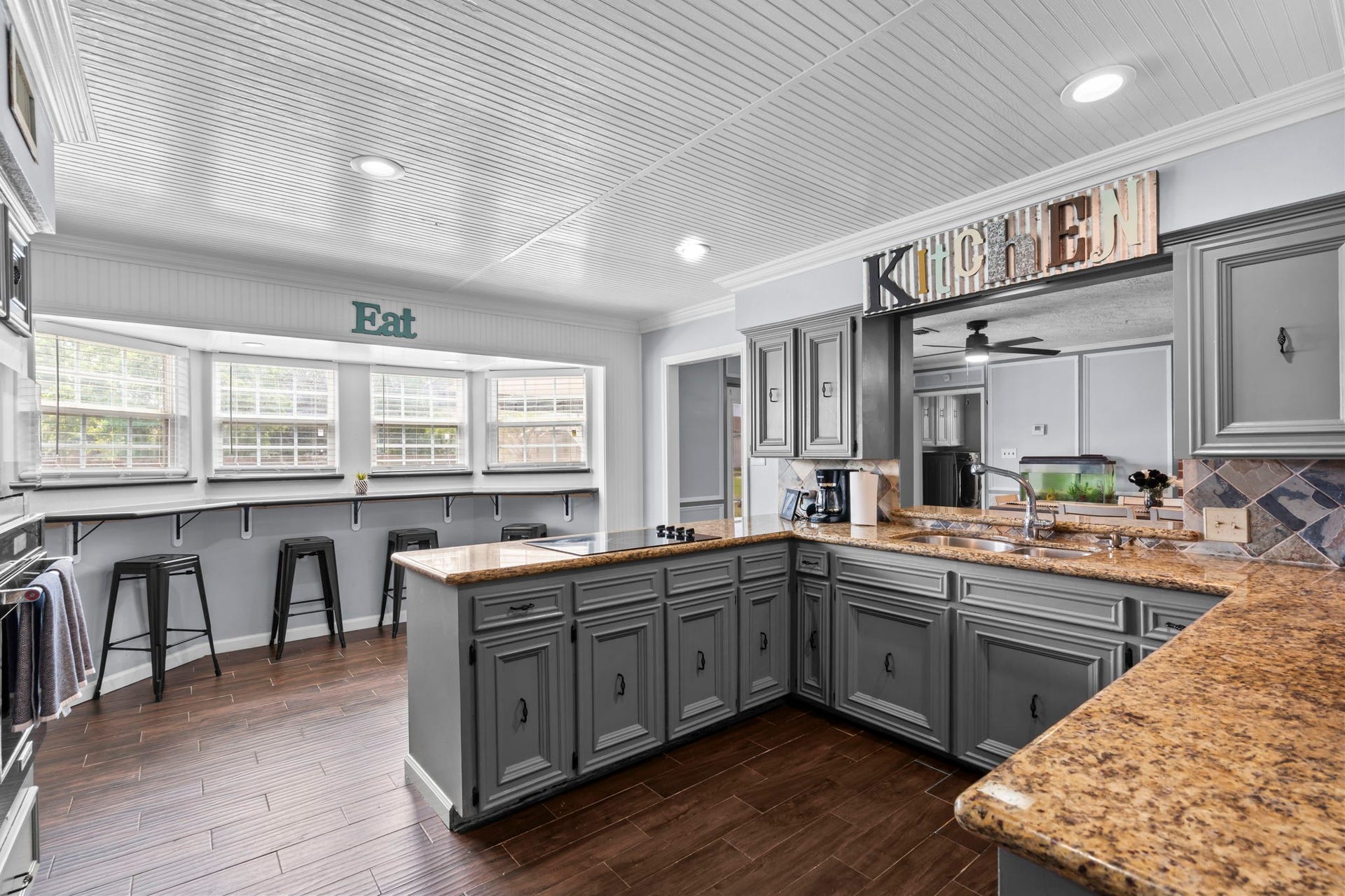 7009 Avenue R, Santa Fe, TX 77510 Look at this kitchen! So much room for everyone.