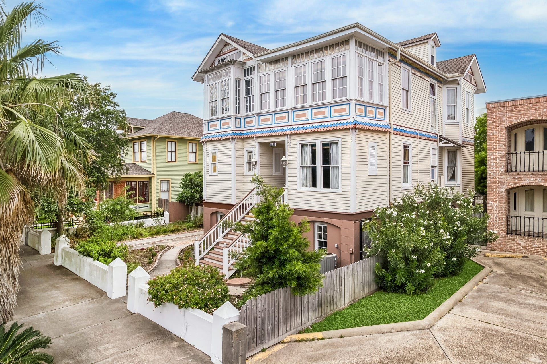 1818 Broadway Street, Galveston, TX 77550 This home was elevated following the 1900 storm creating a third floor