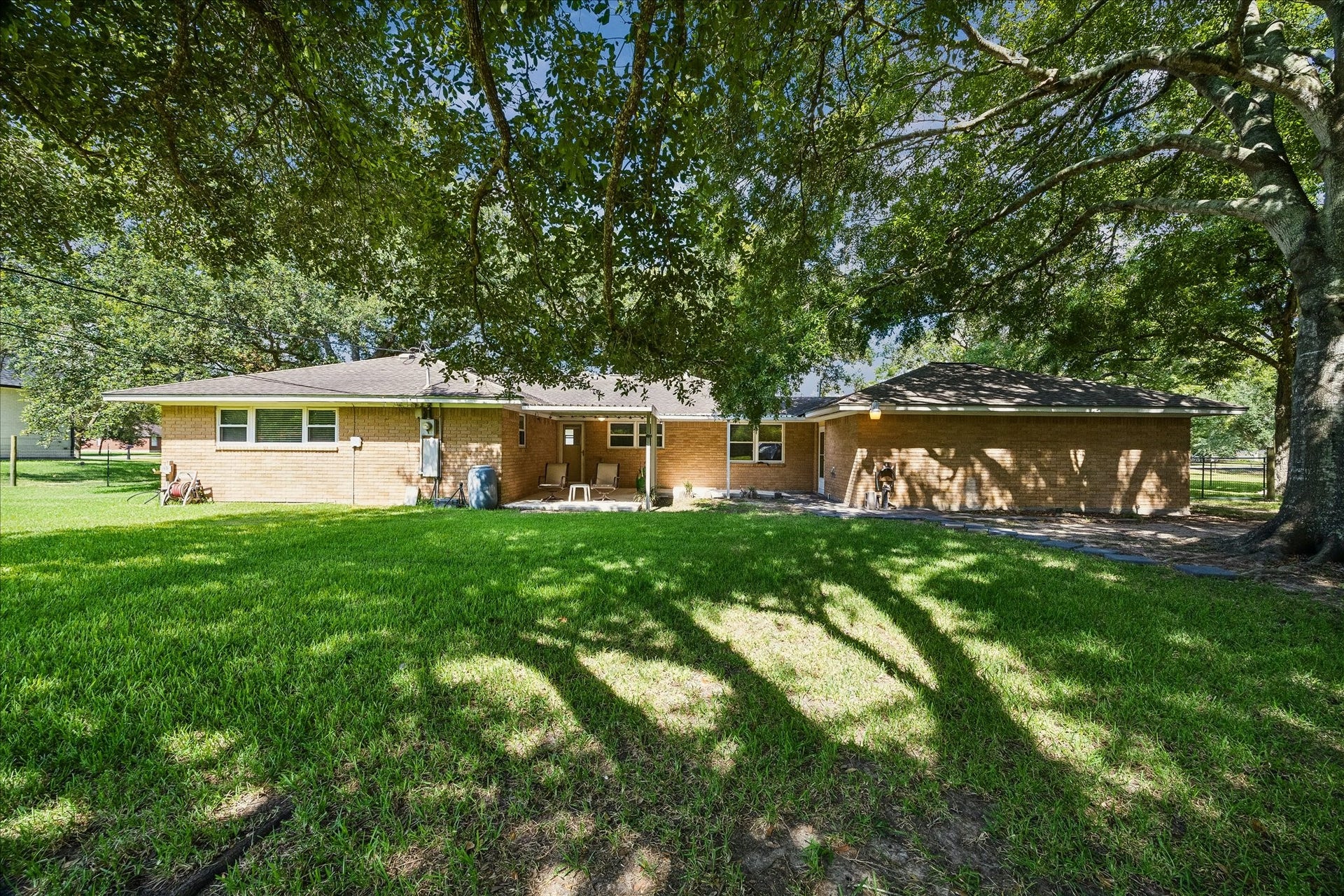 12511 Britt Road, Pearland, TX 77584 Rear view of this amazing home!
