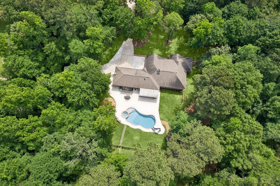 Property photo for 40307 Pipestone Road, Magnolia, TX