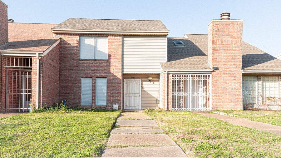 Property photo for 10920 Village Bend Lane, #920, Houston, TX