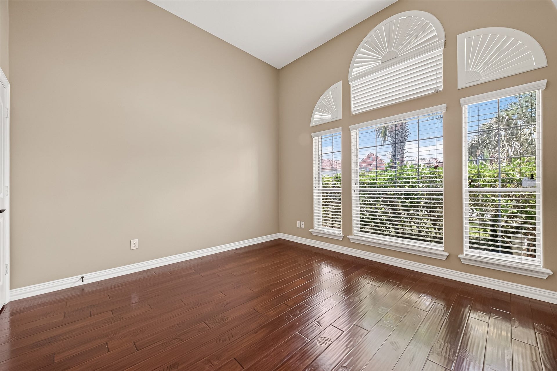 18943 Villa Bergamo Lane, Houston, TX 77094