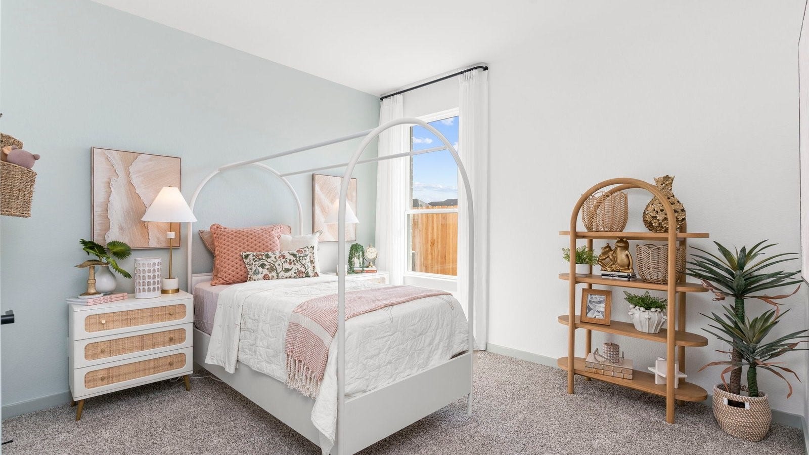 secondary bedroom