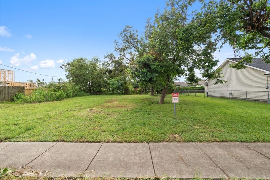 Property photo for 1711 Benson Street, Houston, TX