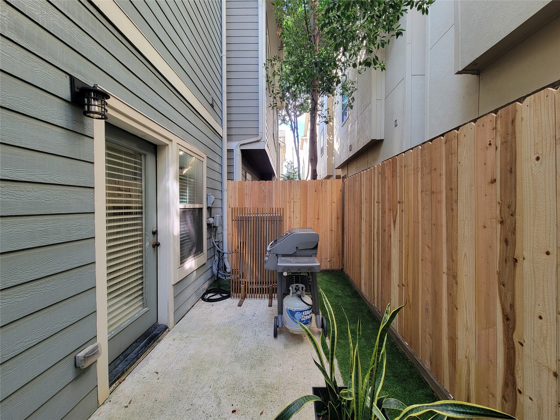 772 Nicholson Street, Houston, TX 77007