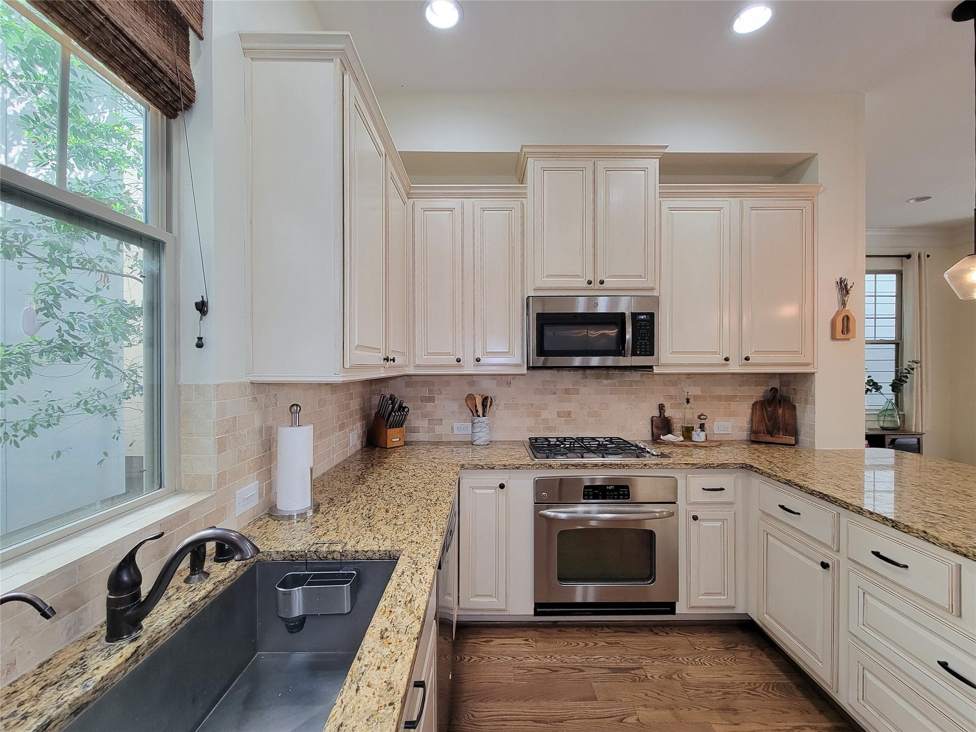 772 Nicholson Street, Houston, TX 77007