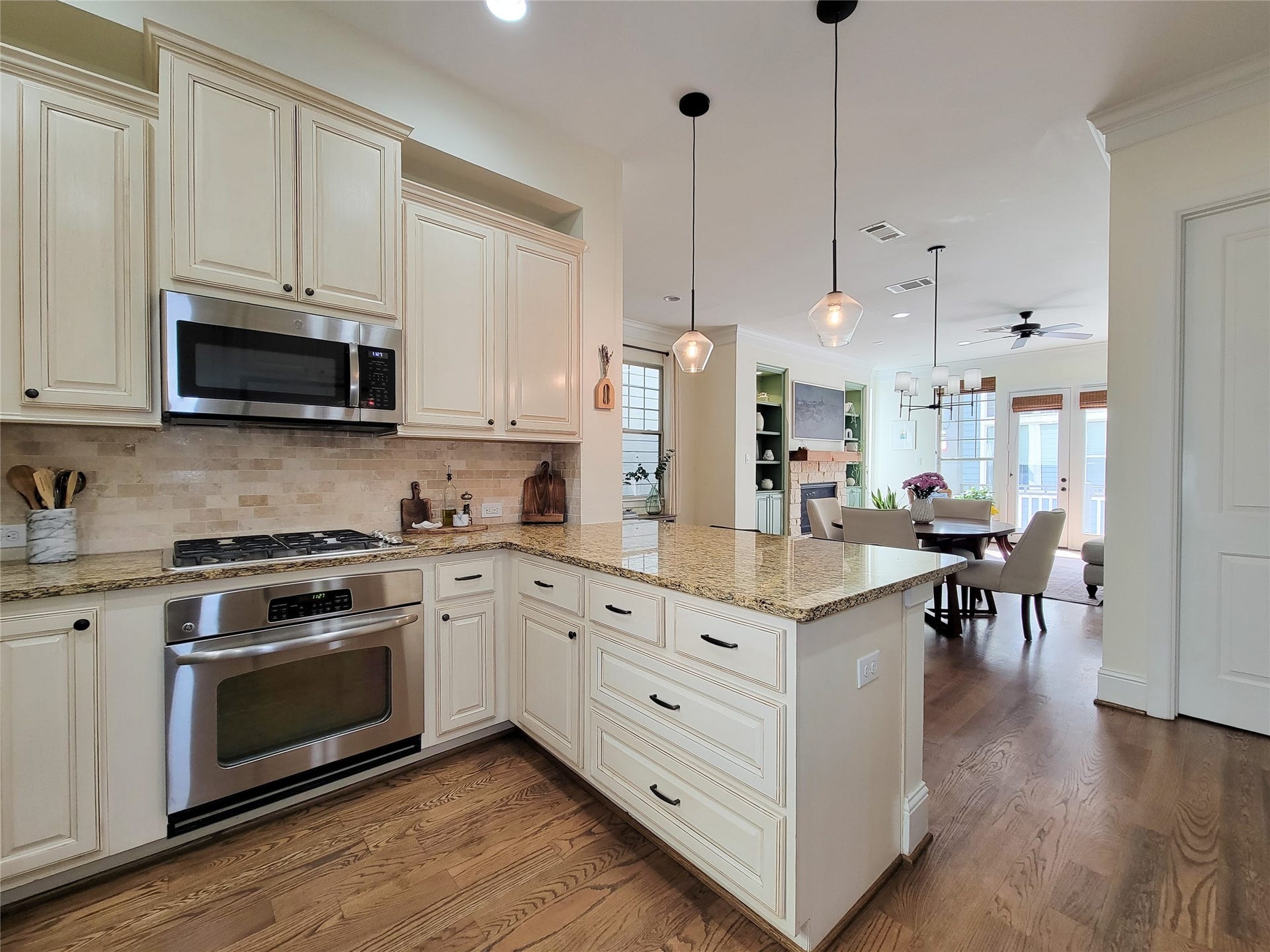 772 Nicholson Street, Houston, TX 77007