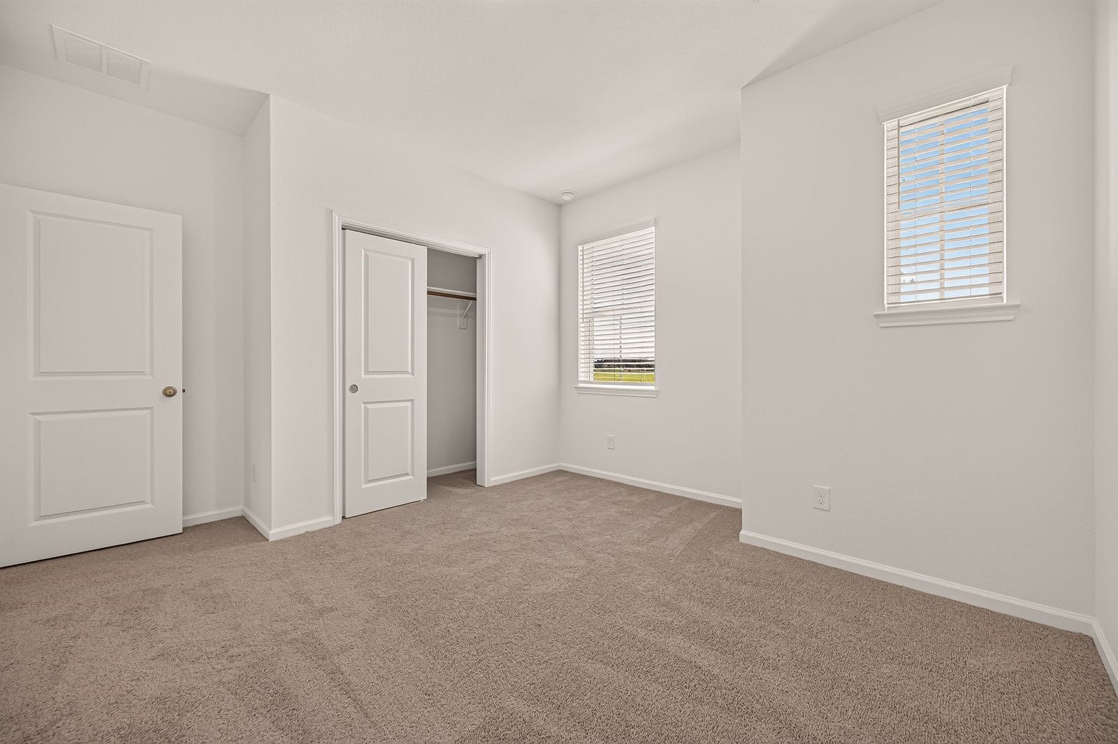 29406 Suncreek Ranch Court, Waller, TX 77484 Third bedroom with closet