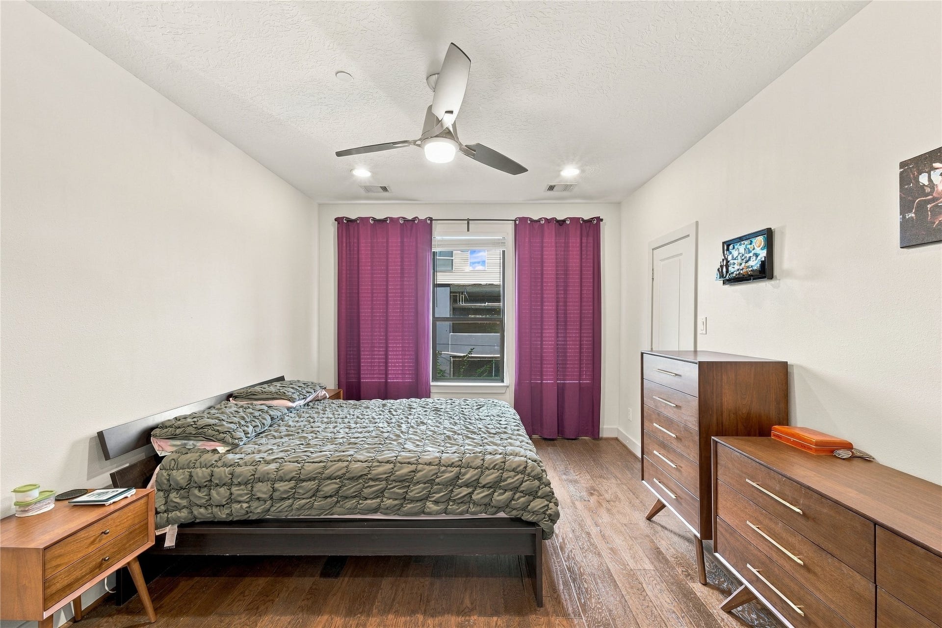 2422 Navigation Boulevard, #F, Houston, TX 77003 2422 Navigation Boulevard, #F, Houston, TX 77003