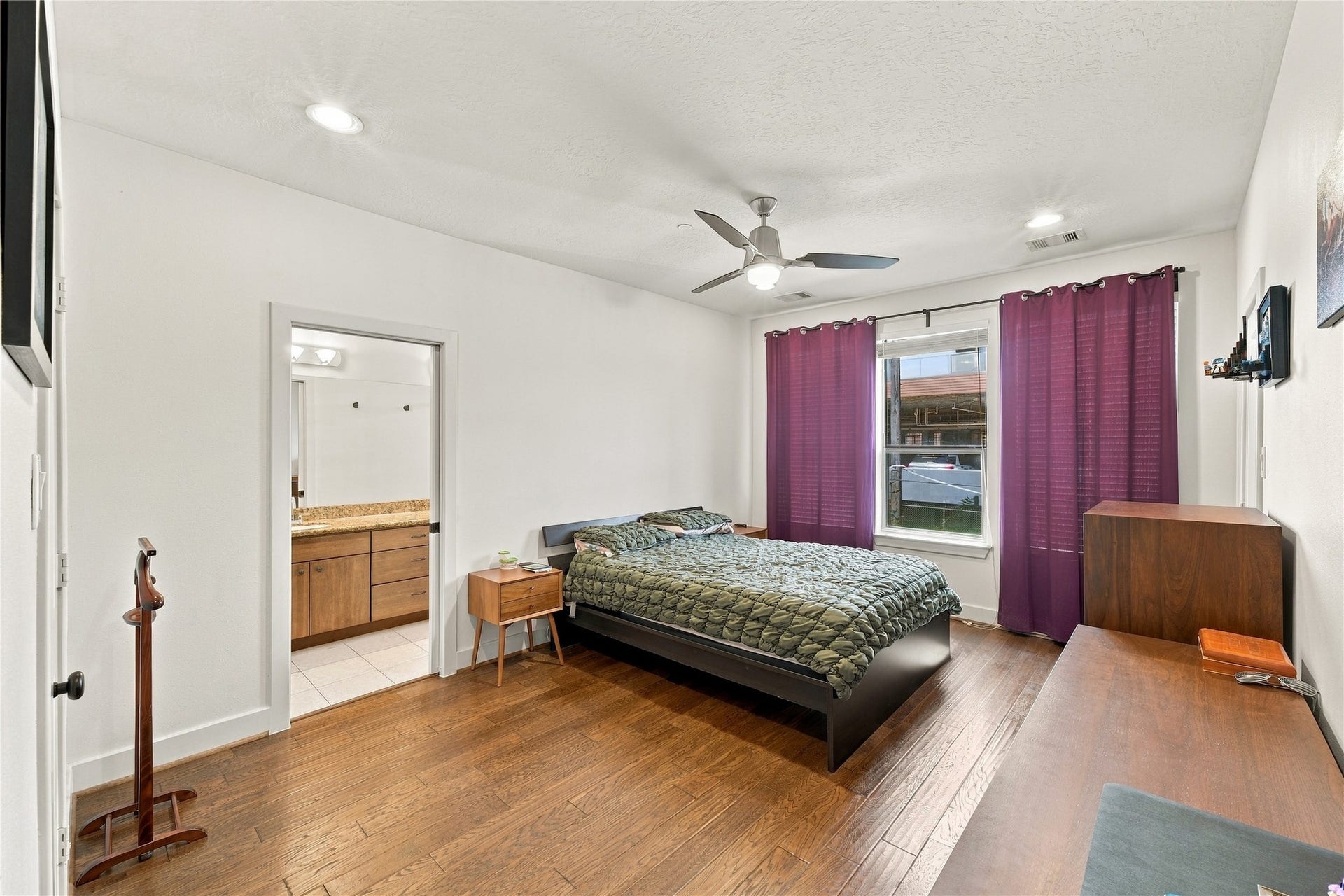 2422 Navigation Boulevard, #F, Houston, TX 77003 2422 Navigation Boulevard, #F, Houston, TX 77003