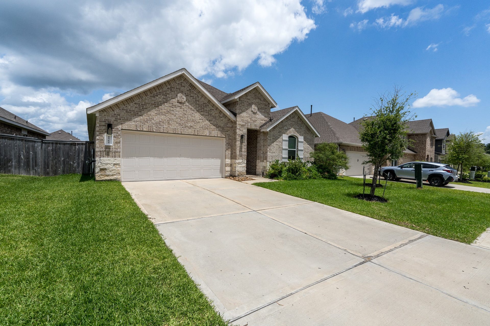 1565 OAKDALE CREST RD, Montgomery, TX 77316 1565 OAKDALE CREST RD, Montgomery, TX 77316