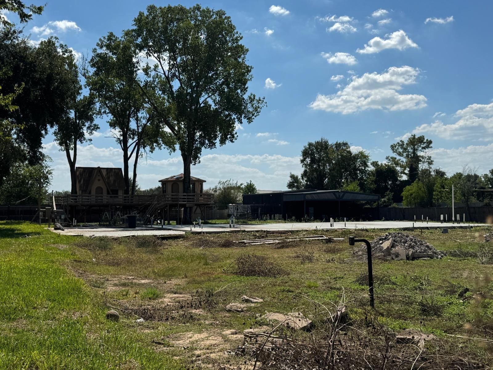 10123 Windsor Lane, Houston, TX 77031 10123 Windsor Lane, Houston, TX 77031